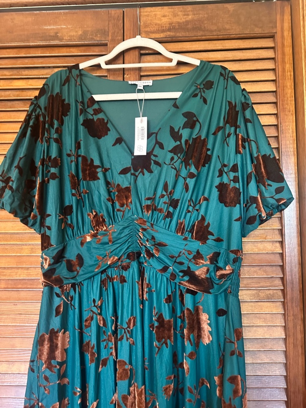 BNWT Baltic Born Leslie velvet maxi dress in jade and bronze size 1X - Picture 10 of 12